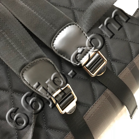 バーバリーバッグ着用イメージ